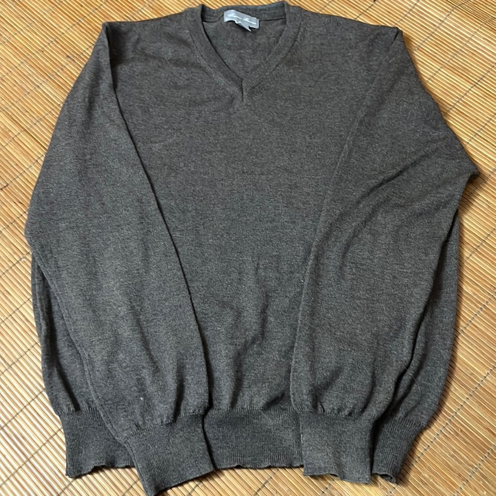 Mens medium Toscanini Firenxe Marino wool v necked sweater, high quality